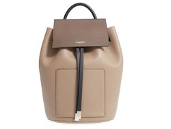 Editors Choice: Dinamis dengan Variasi 5 Bucket Backpack