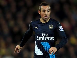 Pemulihan Alami Kemuduran, Cazorla Belum Akan Comeback dalam Waktu Dekat