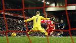 Liverpool Tumbangkan City 3-0