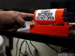 Serba Serbi Kotak Hitam, Penyimpan Misteri Kecelakaan Pesawat