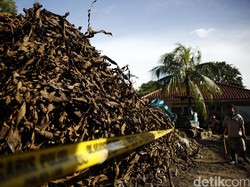 Lanjutkan Penyelidikan Kasus Bungkus Kabel, Polisi Susuri Gorong-gorong Lagi