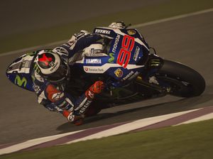 Lorenzo Tercepat di Hari Pertama