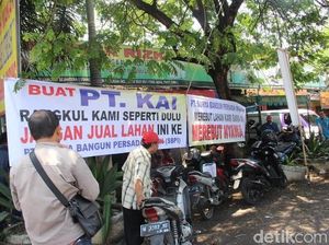 PKL Stasiun Buduran Sidoarjo Tolak Penggusuran oleh PT KAI