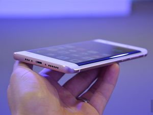 RAM 6 GB di Ponsel: Mengesankan atau Berlebihan?