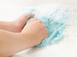 Wah! dengan Alat Ini, Bersepeda Bisa Dilakukan Sambil Mencuci Baju