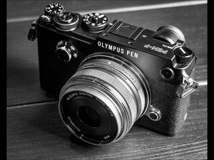 Olympus PEN F: Tampang Retro, Fitur Kekinian