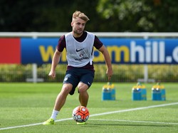 Soal Skuat untuk Piala Eropa, Hodgson Masih Buka Pintu untuk Shaw dan Wilshere