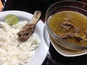 Makan Malam Kaledo yang Nikmat Usai Lihat Gerhana di Palu