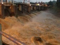 Ketinggian Air di Katulampa Menurun, Pintu Air Depok Siaga II