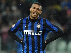 Roma Pinjam Juan Jesus dari Inter Roma Pinjam Juan Jesus dari Inter