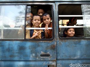 Berbagi Kisah Inspiratif Dengan Murid SD Lamreh