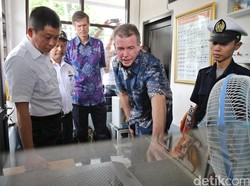 Ini Trik Menhub Cegah Pengendara Nakal Terobos Palang Pintu Kereta