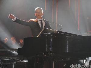 Kembali ke Indonesia, David Foster Bakal Konser di Pabrik Gula