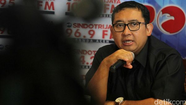 Diskusi Menteri Ribut Bikin Ribet