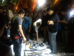 Polisi Selidiki Hasil Temuan Sejumlah Benda di Gorong-gorong Jl Medan Merdeka