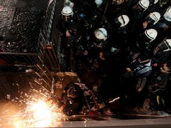 Ada Perlawanan, Polisi Turki Disebut Gunakan Kekerasan pada Staf Zaman