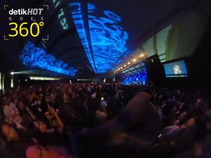 Robin Thicke Hipnotis Penonton Java Jazz Festival 2016 Hari Pertama