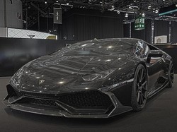 Si Hitam Lamborghini Huracan Jeddah Edition