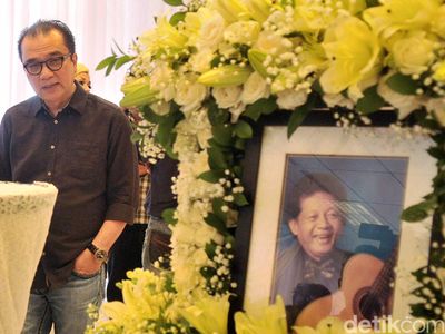 Tantowi Yahya Melayat Ireng Maulana