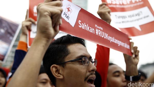 Aksi Simpatik Pengesahan RUU Kepalangmerahan