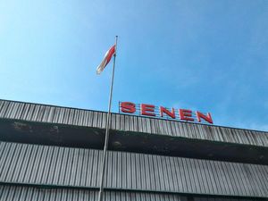 Keluhan Pedagang Baju Bekas Pasar Senen: Susah Cari Barang Keluhan Pedagang Baju Bekas Pasar Senen: Susah Cari Barang