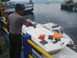 Tim Penyelam Angkat Alat Komunikasi dan CCTV dari KMP Rafelia II