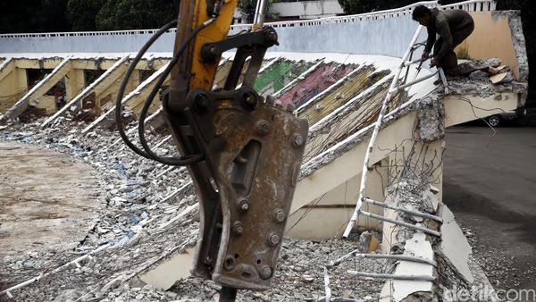 Sambut Asian Games, Velodrome Dirombak Total