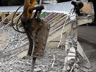 Sambut Asian Games, Velodrome Dirombak Total