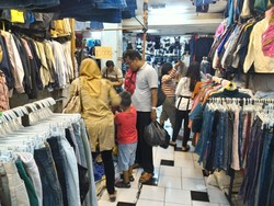 Kemendag Minta Masyarakat Tak Beli Produk Rp 10.000 Dapat 3 Pinggir Jalan