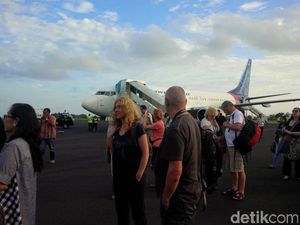 Sambut Gerhana, Pesawat Sriwijaya ke Ternate Penuh Wisman