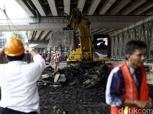 Jembatan Kalibata Dibongkar