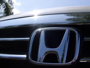 Honda Belum Ikuti Jejak Wuling, Kasih Mobil Gratis ke Lindswell Honda Belum Ikuti Jejak Wuling, Kasih Mobil Gratis ke Lindswell