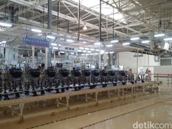 Pabrik Mesin Baru untuk Toyota Sienta Buatan Karawang?