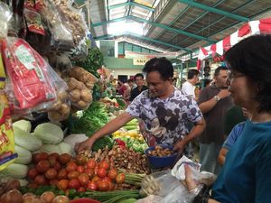 Penantang Ahok: Yusril ke Pasar, Sandiaga Naik Go-Jek, Dhani Kasidah Cinta Penantang Ahok: Yusril ke Pasar, Sandiaga Naik Go-Jek, Dhani Kasidah Cinta
