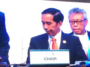 Pukul Palu, Jokowi Buka KTT Luar Biasa OKI ke-5 di JCC Senayan