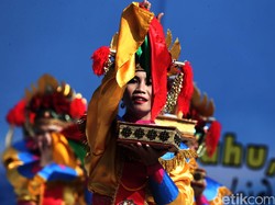 Festival Legu Gam Sambut Turis Gerhana di Ternate