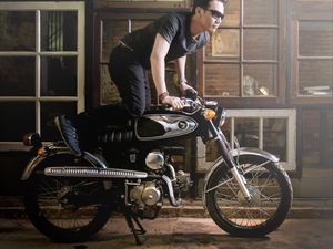 Vokalis Caffeine Cicipi Solo Karier