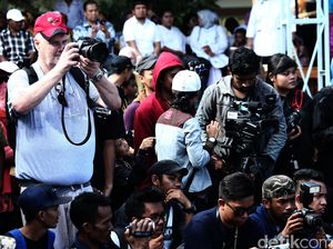 Turis Gerhana Mulai Padati Ternate