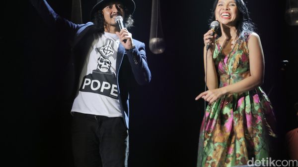 Begini Aksi Kolaborasi Mocca dan Burgerkill di Java Jazz 2016