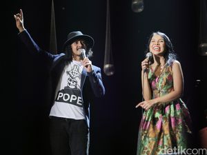 Begini Aksi Kolaborasi Mocca dan Burgerkill di Java Jazz 2016 Begini Aksi Kolaborasi Mocca dan Burgerkill di Java Jazz 2016