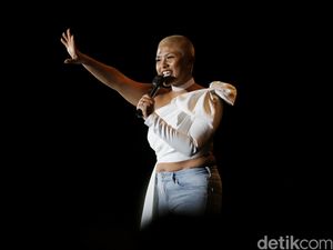 Ayah Dira Sugandi, Rudiama Sugandi Meninggal Dunia Ayah Dira Sugandi, Rudiama Sugandi Meninggal Dunia