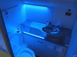 Gaes, Mau ke Toilet Pesawat, Sekarang Ada Aturan Baru Lho di Masa Pandemi