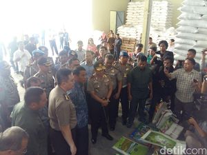 Polisi Masih Rahasiakan Nama Pemasok Beras Ilegal di Pantai Indah Kapuk