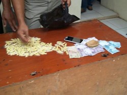 Ibu dan Anak Edarkan Pil Kuning ke Pelajar di Bekasi