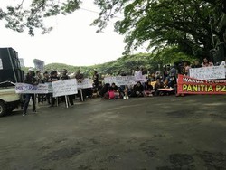 Warga Demo Protes Ganti Rugi Tol Pandaan-Malang