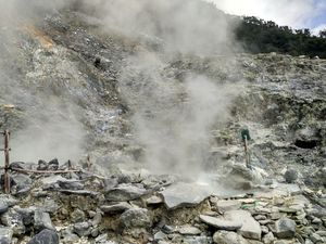 Kawah Domas, Destinasi Pelepas Penat di Jawa Barat