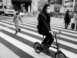 Meracik Street Photography yang Spontan, Alami & Atraktif