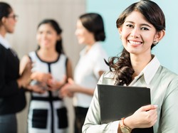 3 Cara Praktis Agar Tubuh Tetap Fit Saat Mengetik di Kantor