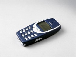 Wah, Nokia 3310 Dijadikan Alat Pemuas Wanita