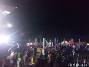 Begini Meriahnya Suasana Tanjung Kelayang di Belitung Jelang Gerhana